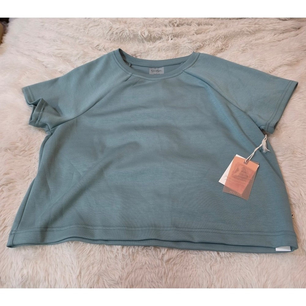 Jessica Simpson Active Boxy Raglan Tee - Women's Size Medium - NWT Sage Green